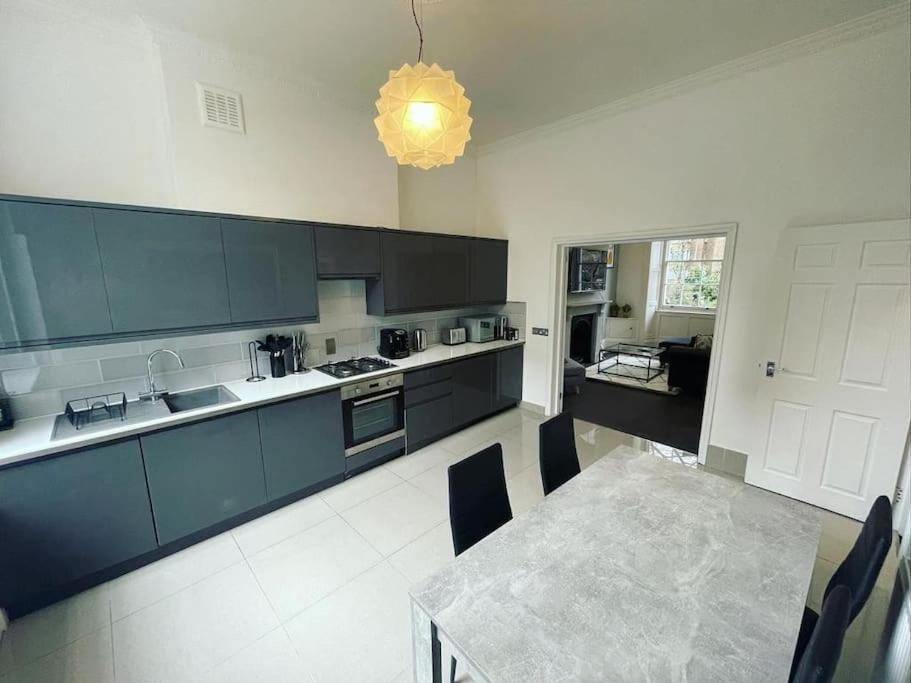 Appartamento Luxury 2 Bed Flat In Inslington Londra Esterno foto